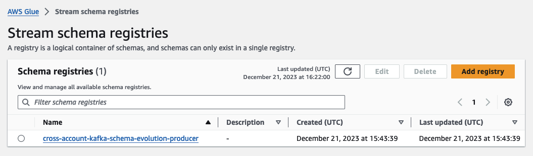 Schema Registry